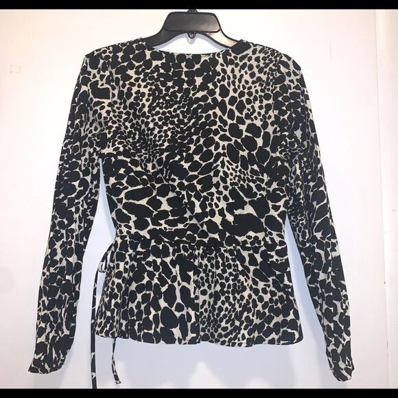 NWT leopard print WHO WHAT WEAR lightweight wrap/side tie blouse, Sz S NEW!🏷 - Picture 14 of 16